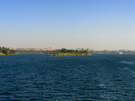 Blick über das Meer - Landesinnere